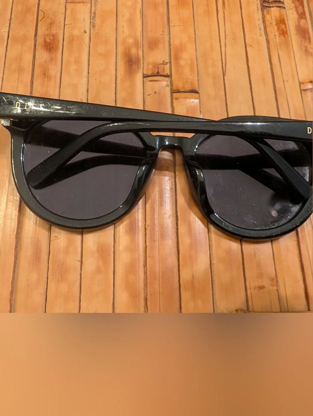 DIFF Women’s Purple Mirrored Sunglasses